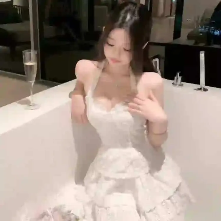 国产精品古风花艺匠心《花艺流年》全集 - 巧手莳花留香